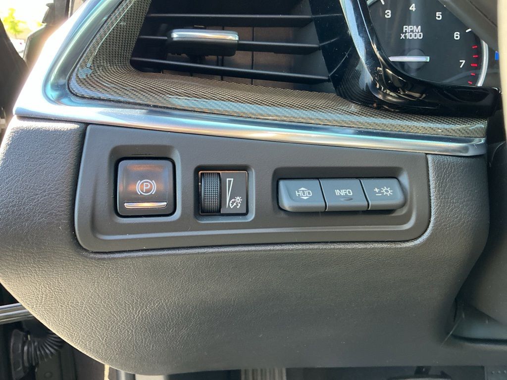 Thumbnail: 2017 Cadillac XT5 - 23