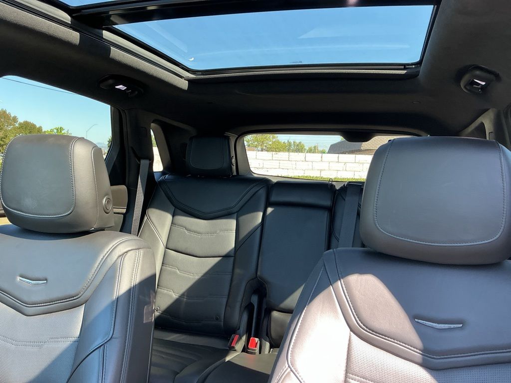 Thumbnail: 2017 Cadillac XT5 - 21