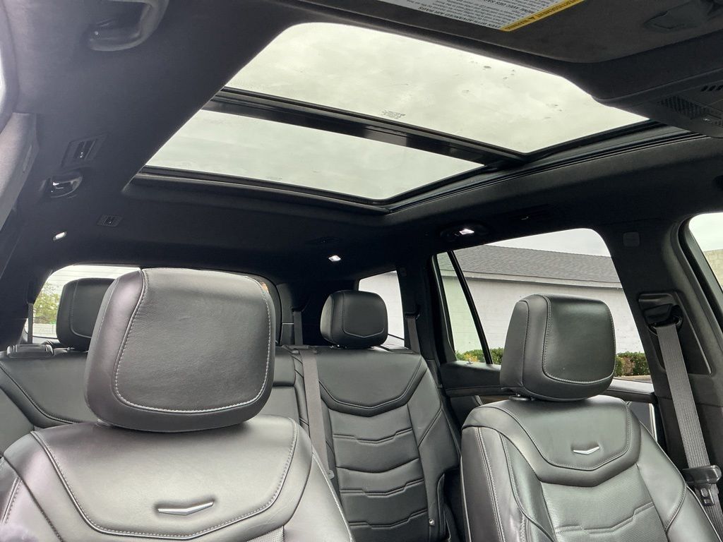 Thumbnail: 2020 Cadillac XT6 - 27