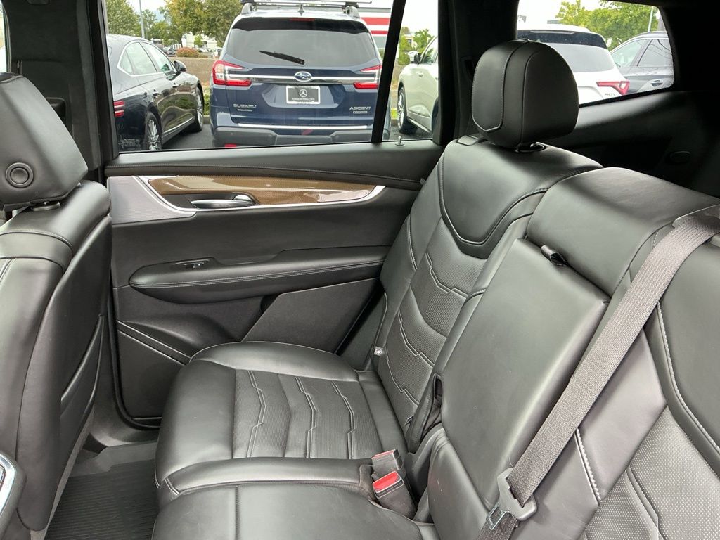 Thumbnail: 2020 Cadillac XT6 - 30