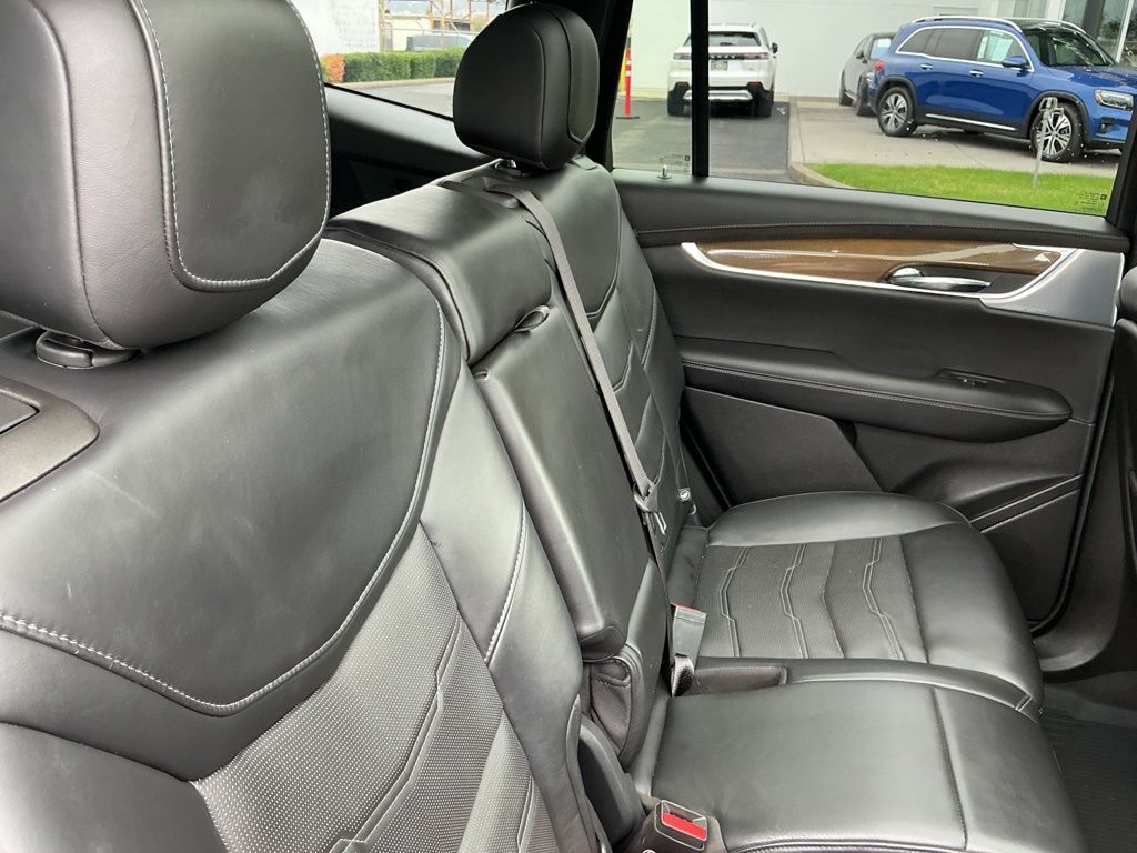 Thumbnail: 2020 Cadillac XT6 - 11