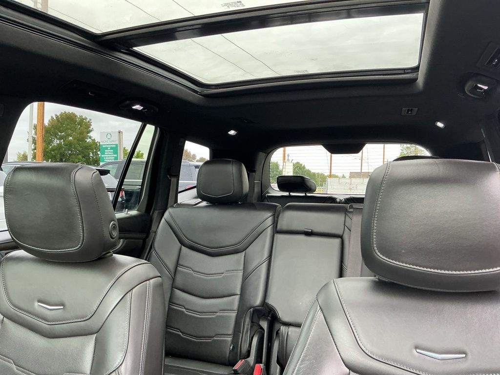 Thumbnail: 2020 Cadillac XT6 - 21