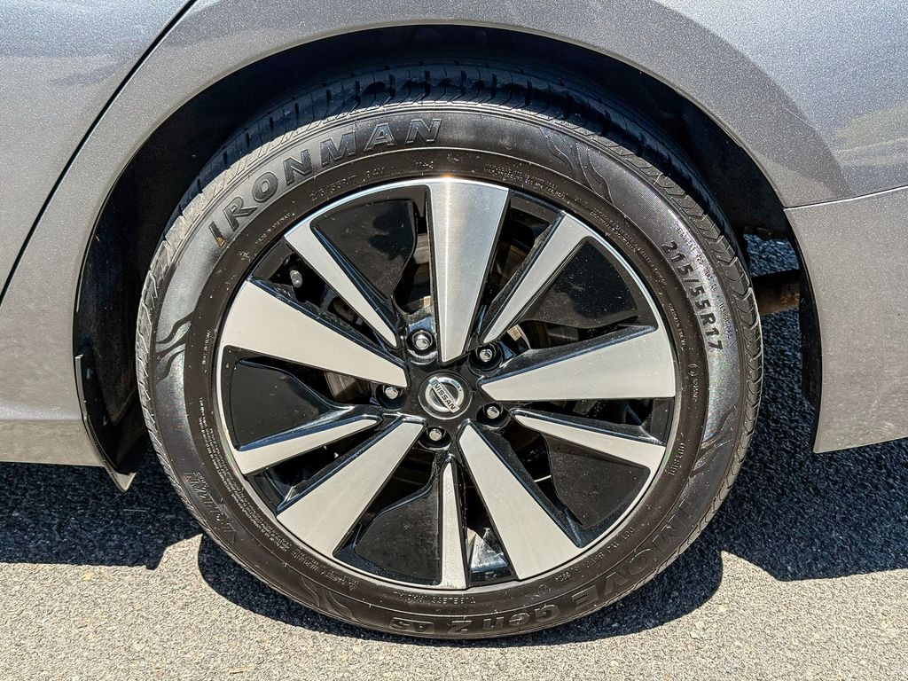 Thumbnail: 2022 Nissan Altima - 6