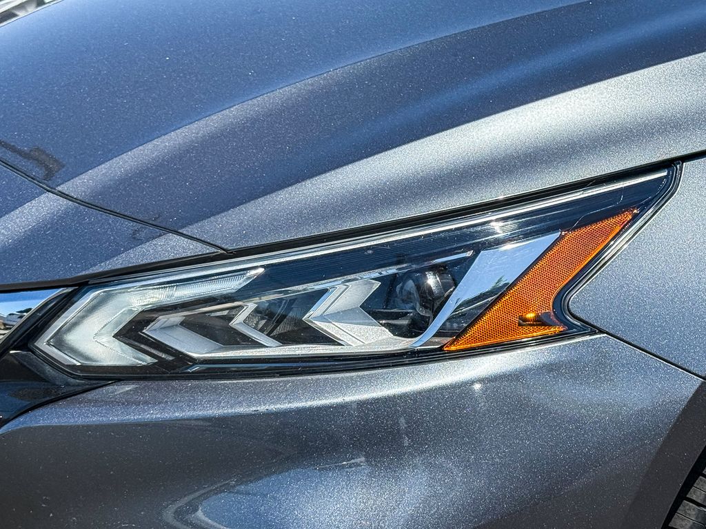 Thumbnail: 2022 Nissan Altima - 16
