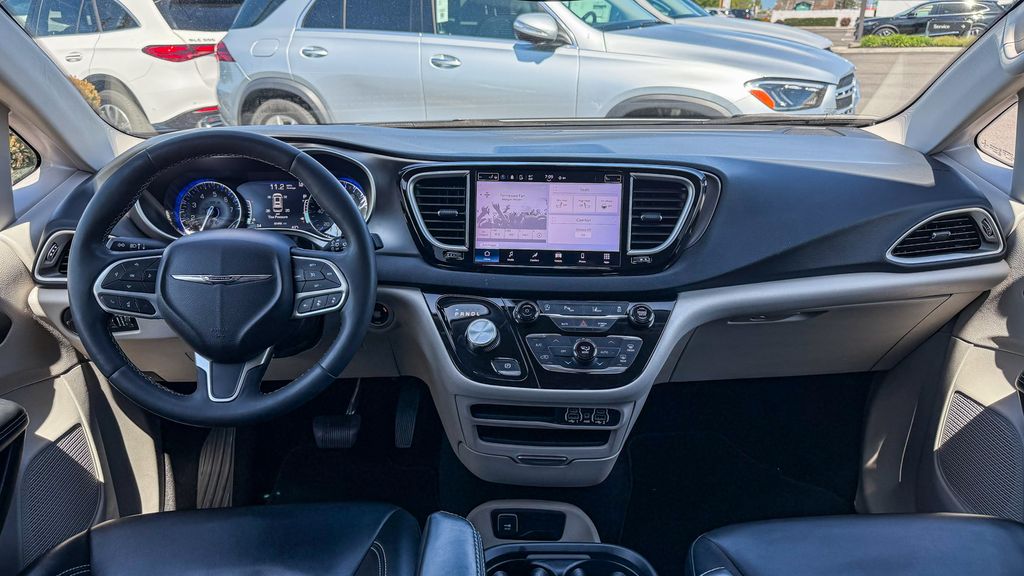 Thumbnail: 2023 Chrysler Pacifica - 2