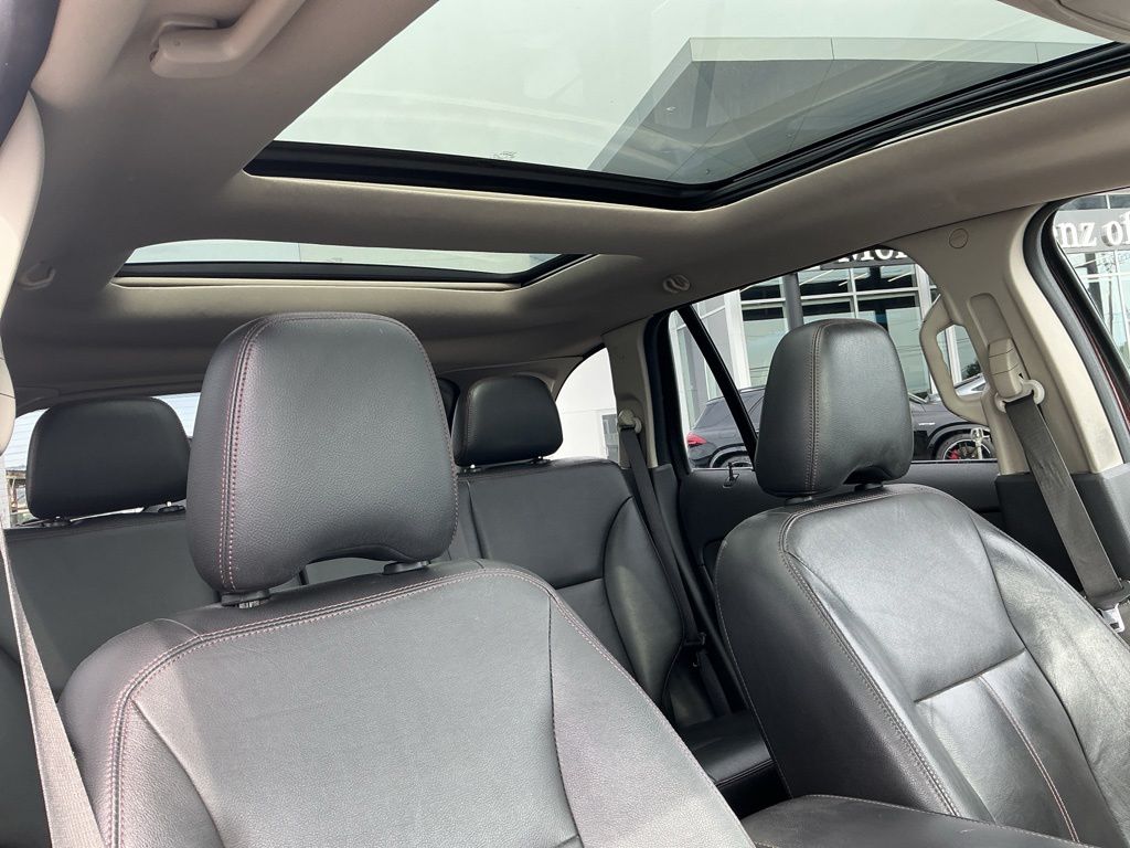 Thumbnail: 2012 Ford Edge - 25
