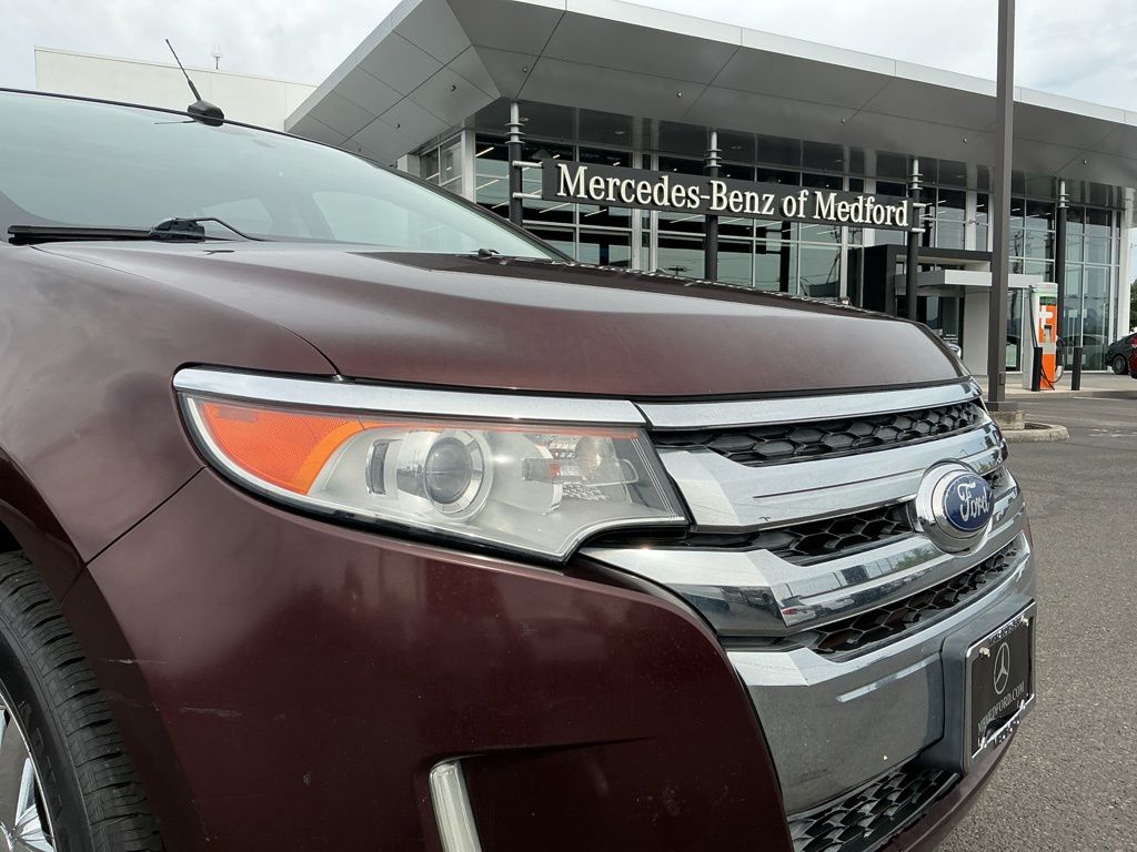Thumbnail: 2012 Ford Edge - 16