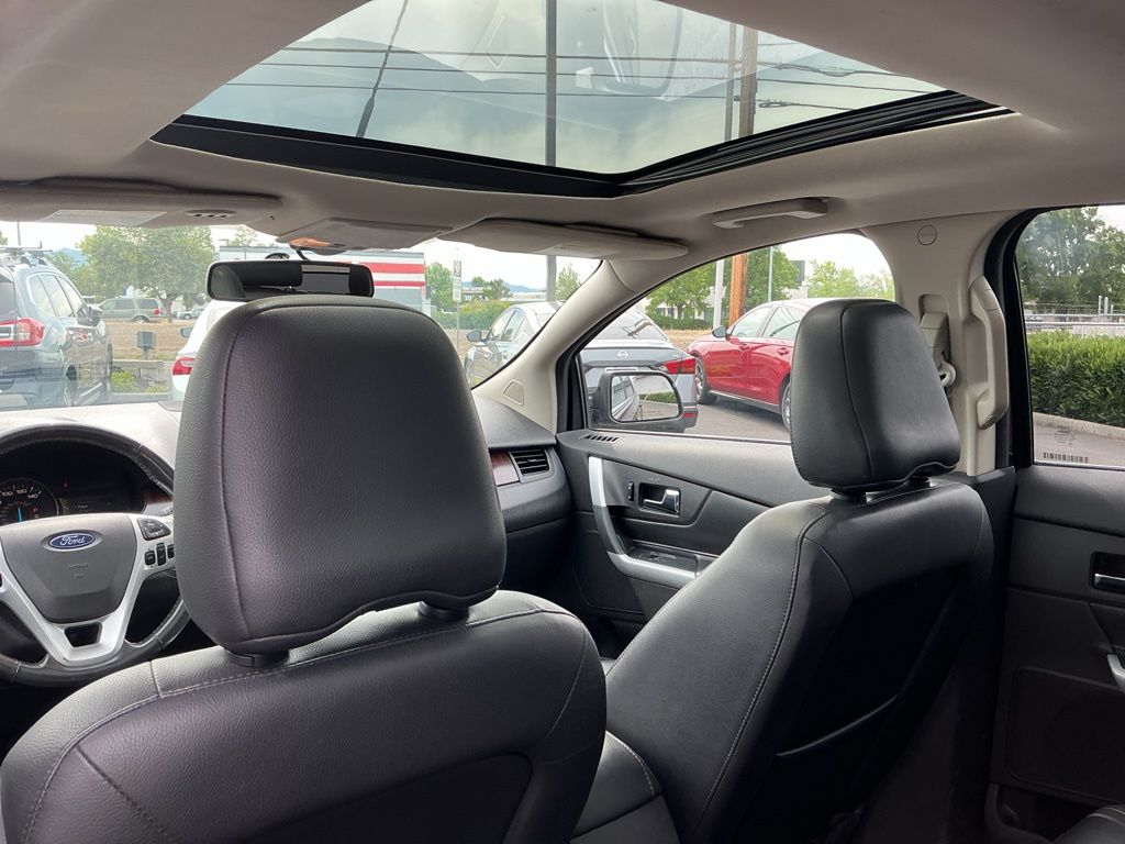 Thumbnail: 2012 Ford Edge - 27