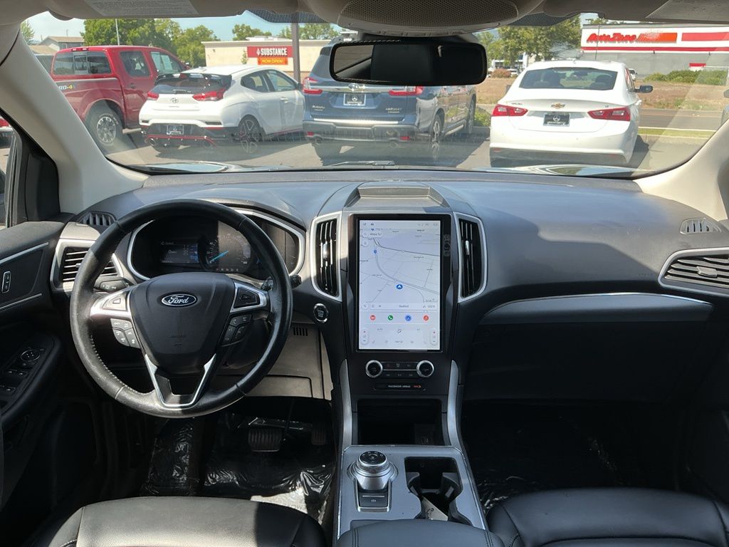 Thumbnail: 2021 Ford Edge - 2