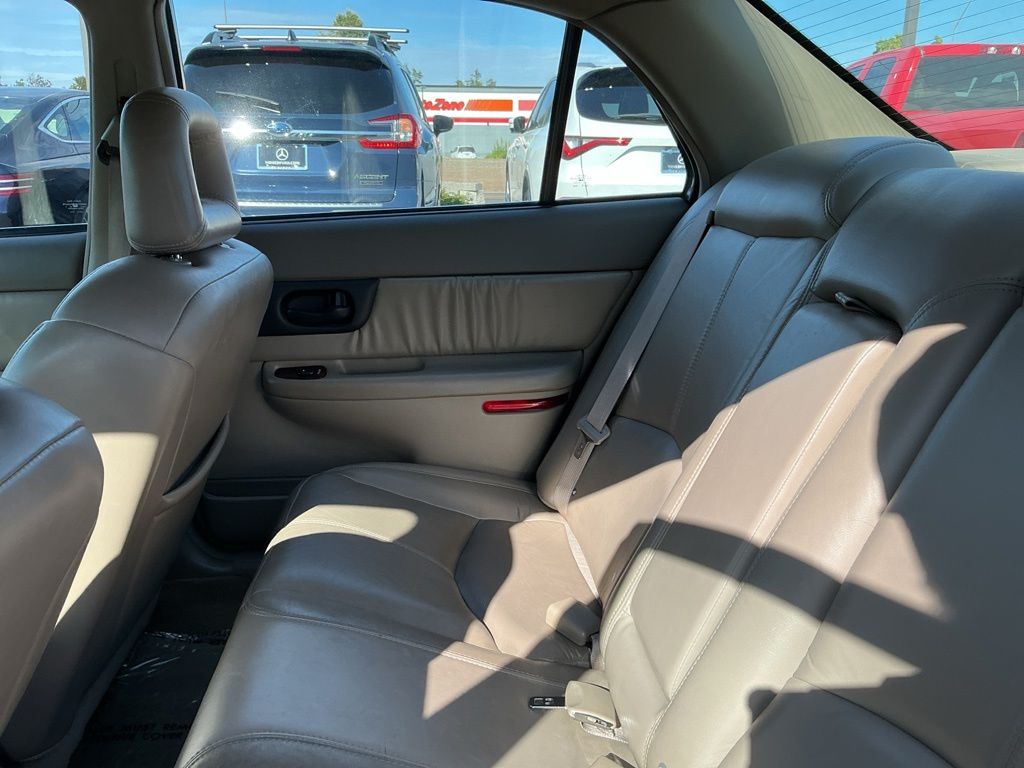 Thumbnail: 2004 Buick Regal - 27