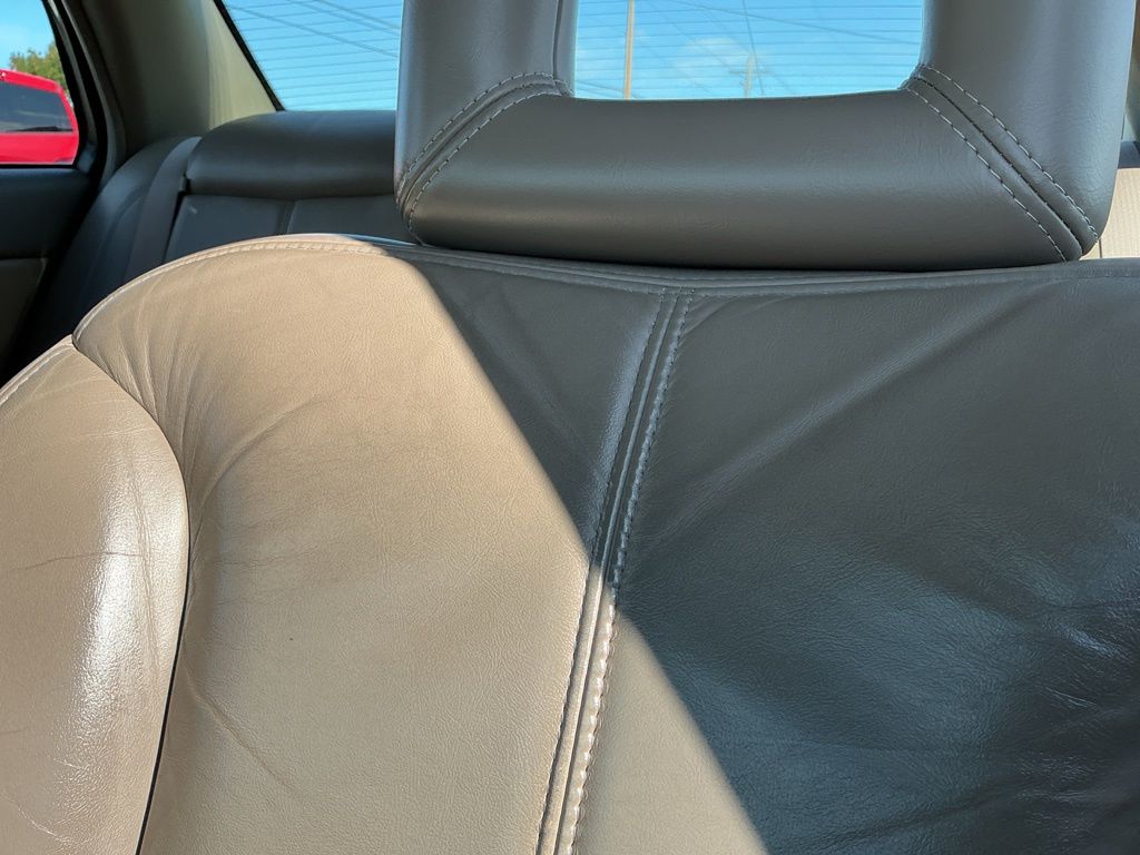 Thumbnail: 2004 Buick Regal - 11