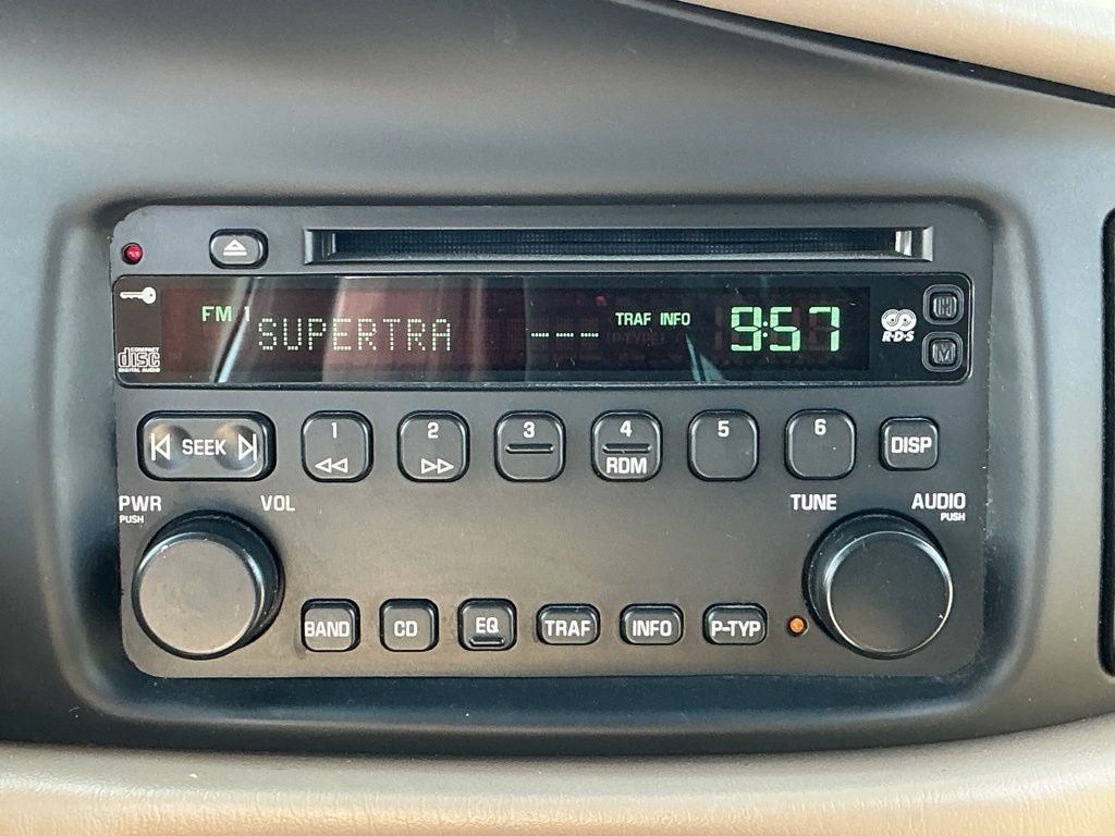 Thumbnail: 2004 Buick Regal - 29