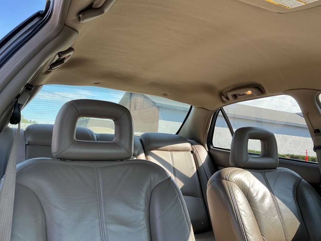 Thumbnail: 2004 Buick Regal - 26
