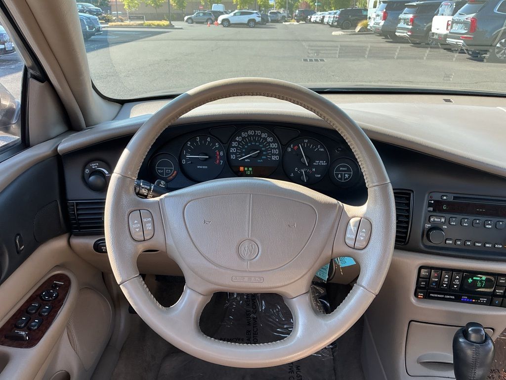 Thumbnail: 2004 Buick Regal - 14