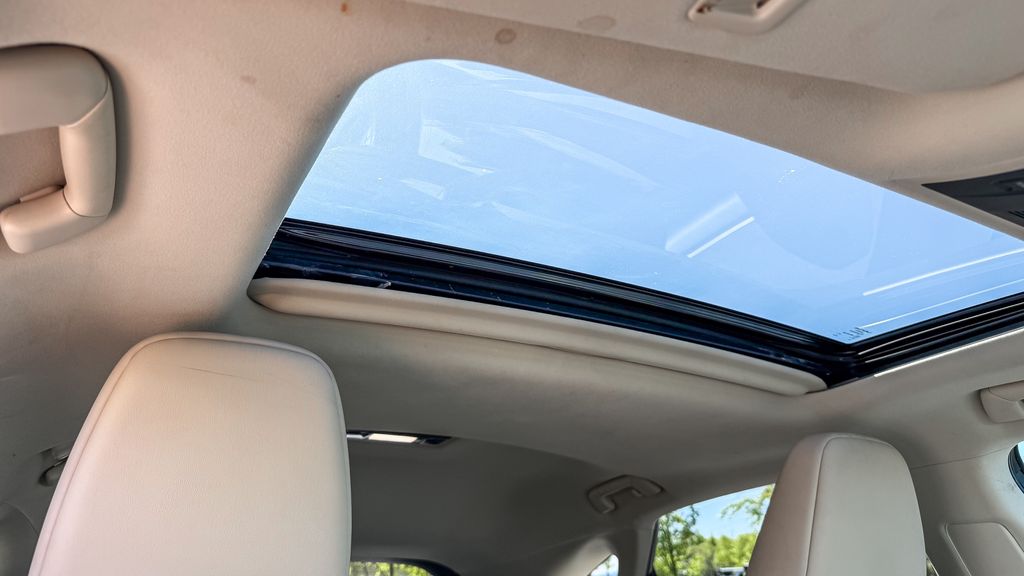 Thumbnail: 2021 Lexus RX - 23