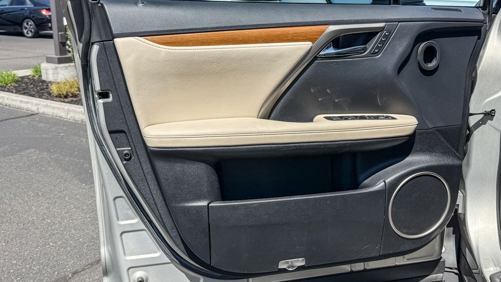Thumbnail: 2021 Lexus RX - 24