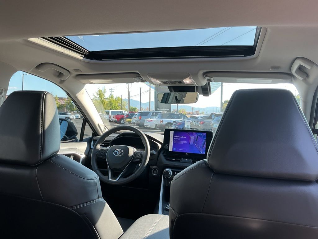 Thumbnail: 2024 Toyota RAV4 - 2