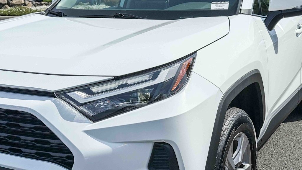 Thumbnail: 2025 Toyota RAV4 - 17
