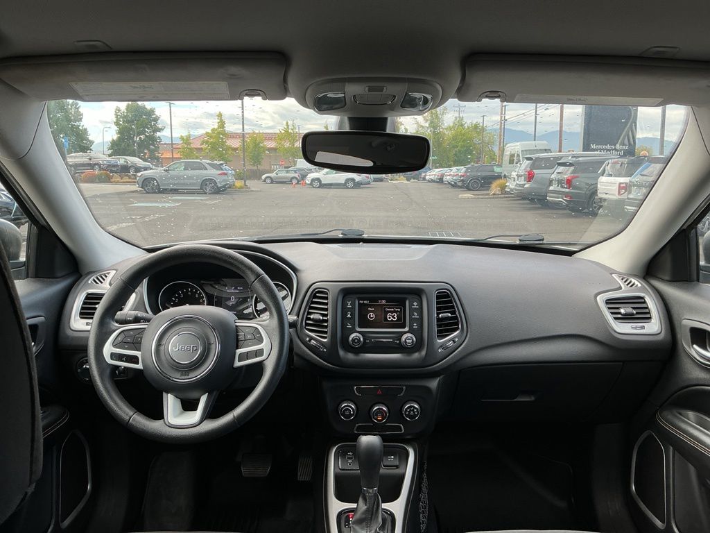 Thumbnail: 2018 Jeep Compass - 8