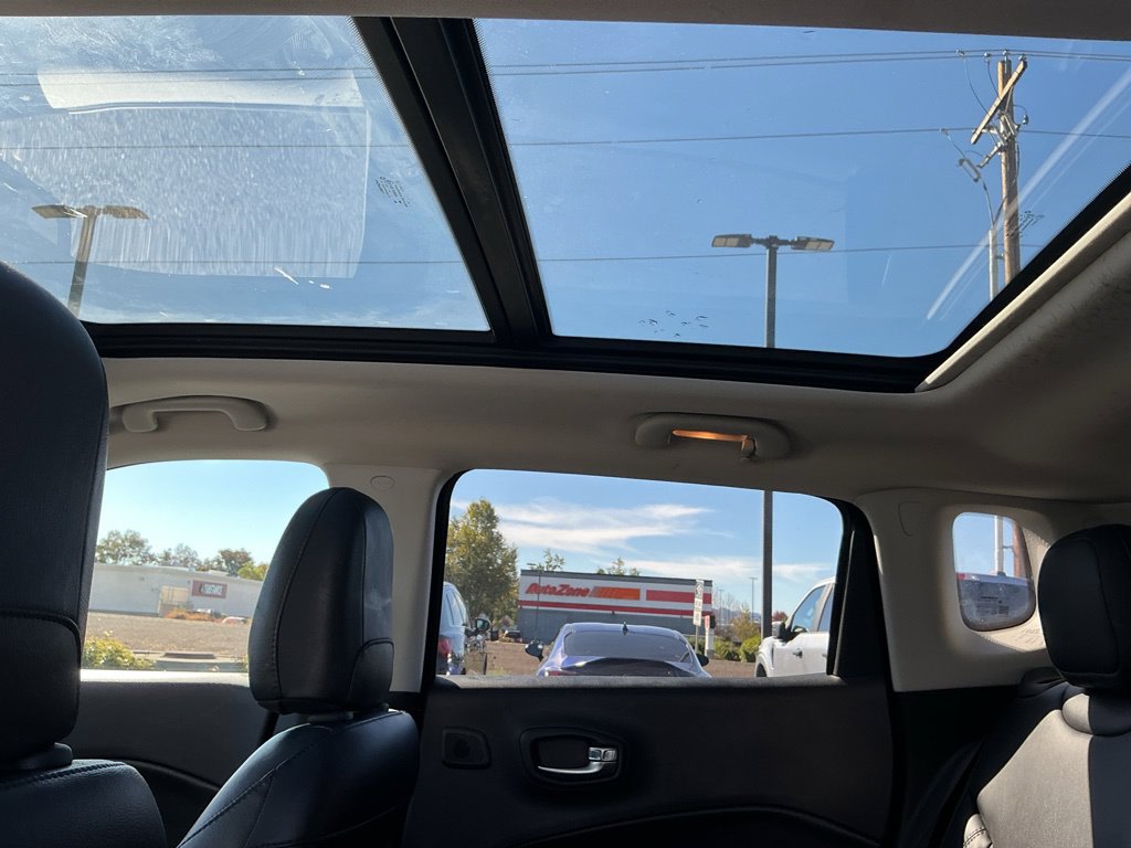 Thumbnail: 2019 Jeep Compass - 22