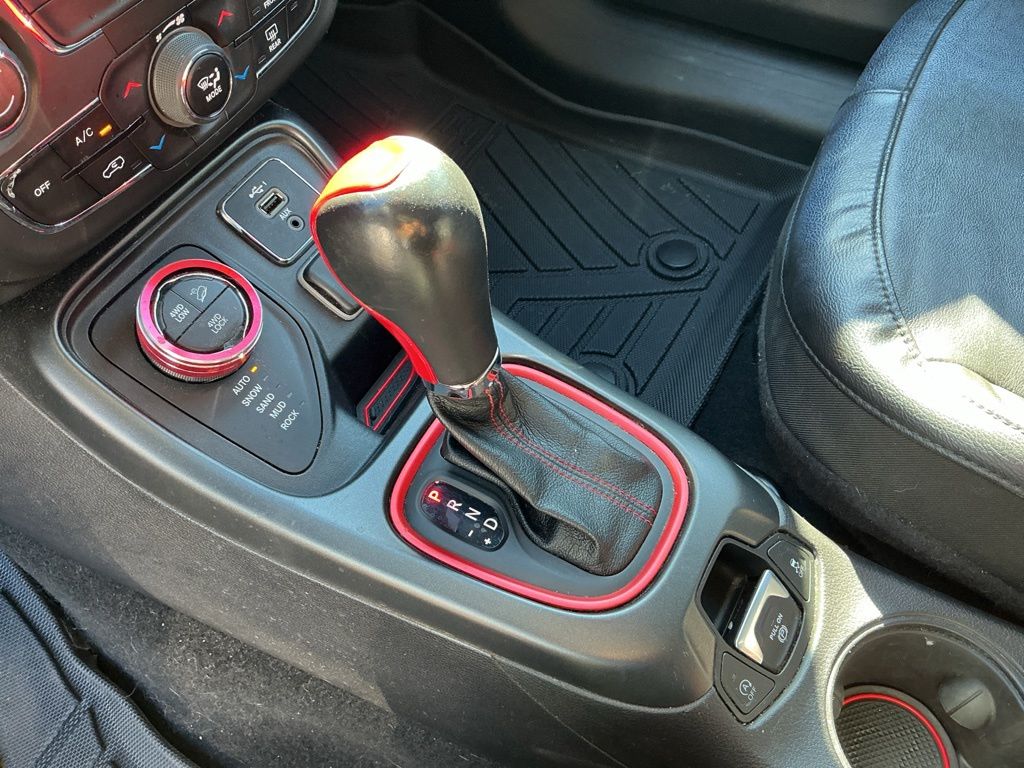 Thumbnail: 2020 Jeep Compass - 15