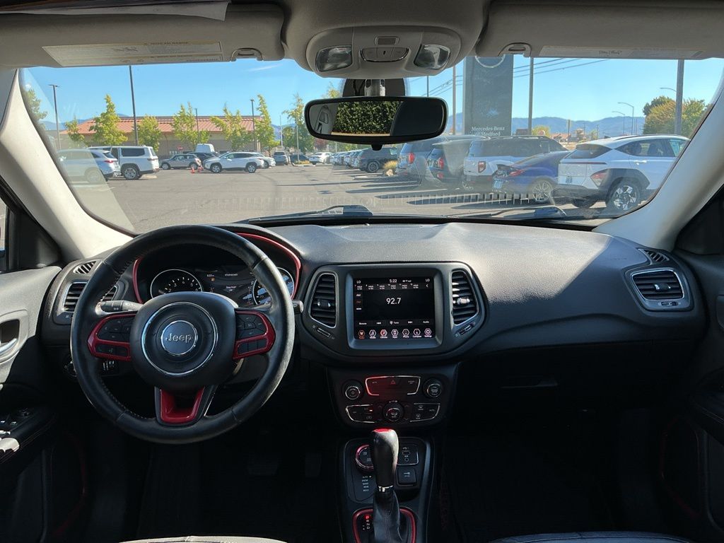 Thumbnail: 2020 Jeep Compass - 9