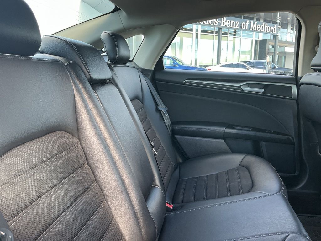 Thumbnail: 2017 Ford Fusion - 27