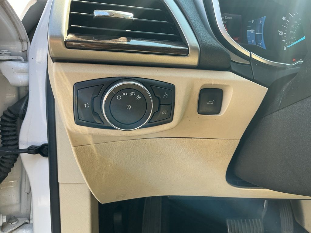 Thumbnail: 2014 Ford Fusion - 24