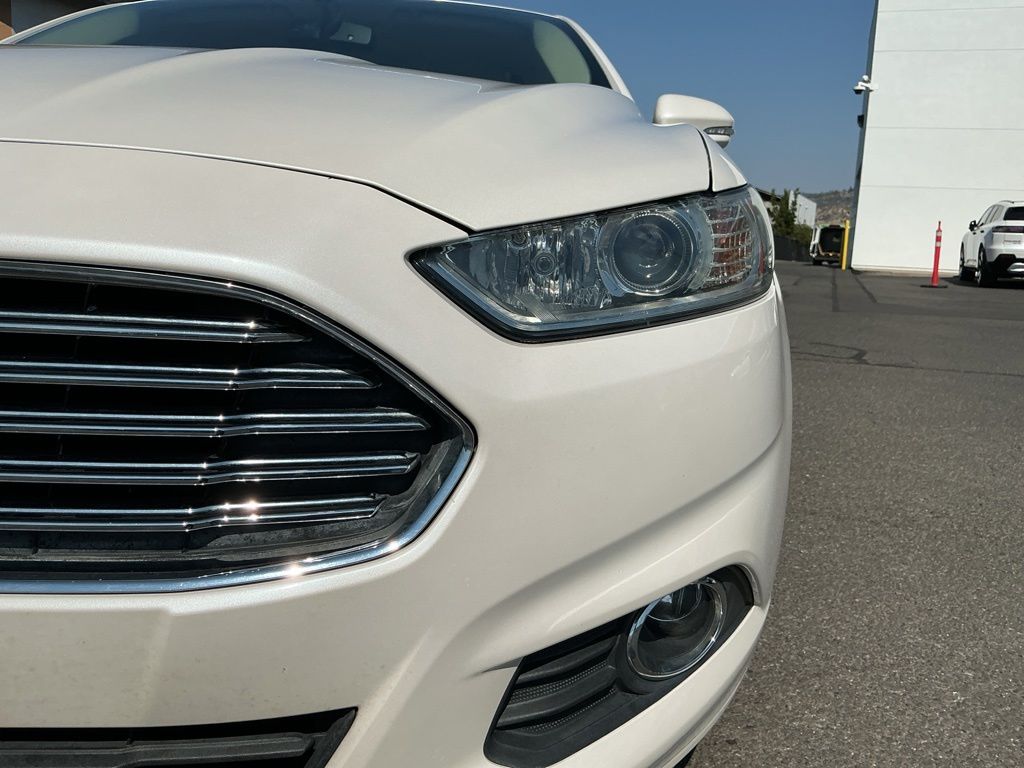 Thumbnail: 2014 Ford Fusion - 17