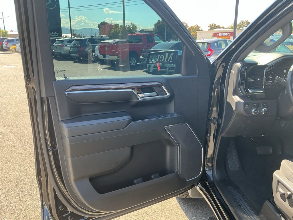 Thumbnail: 2024 GMC Sierra 1500 - 22