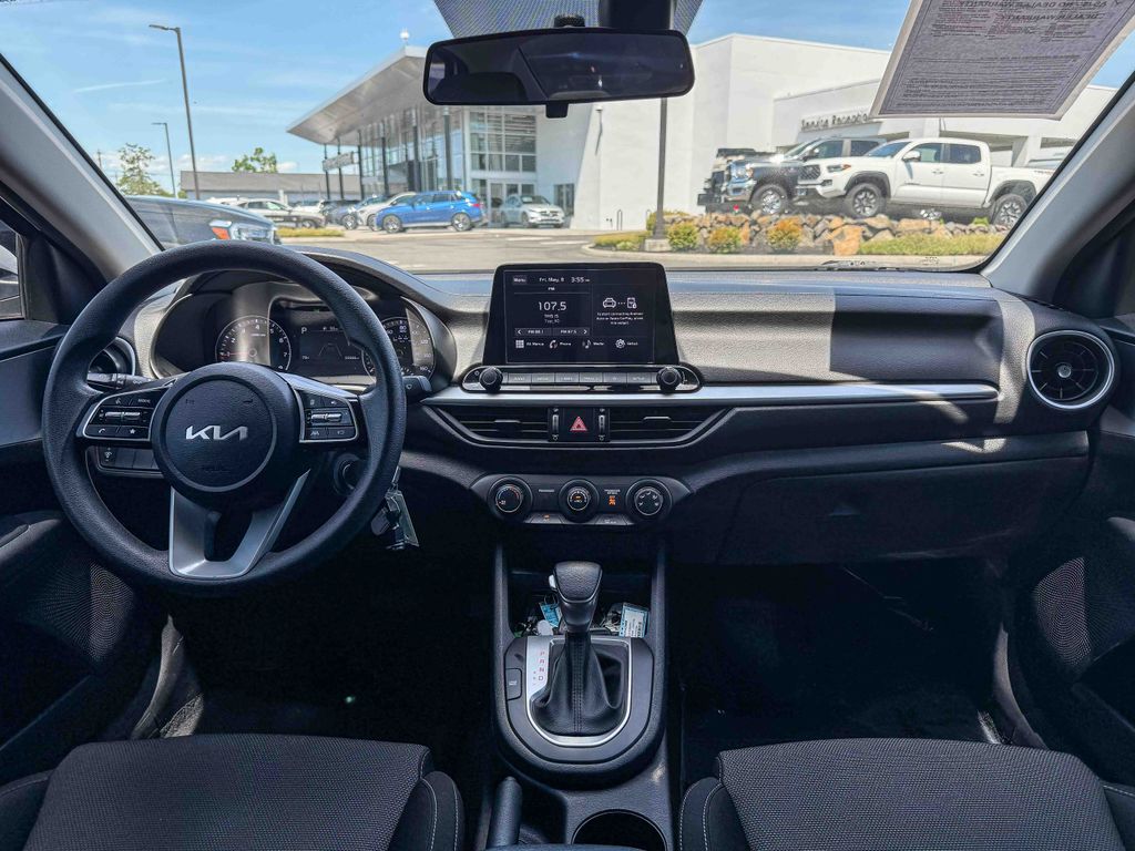Thumbnail: 2023 Kia Forte - 2
