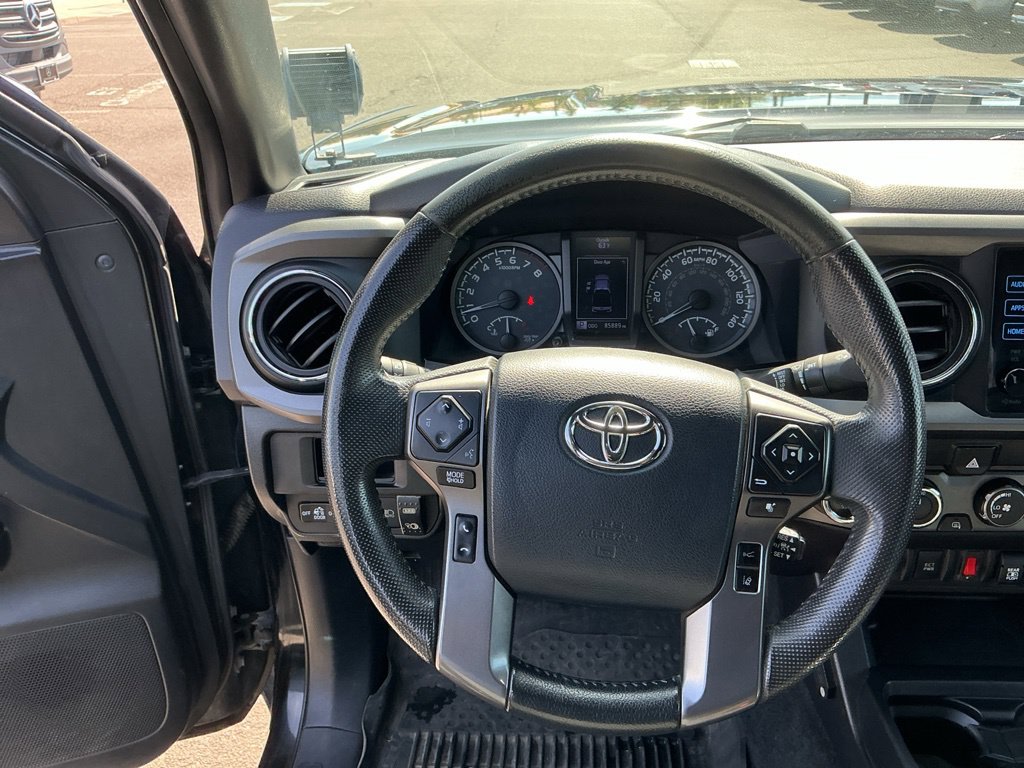 Thumbnail: 2019 Toyota Tacoma - 7