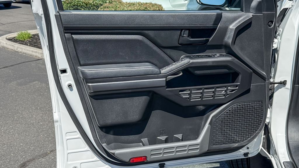 Thumbnail: 2024 Toyota Tacoma - 24