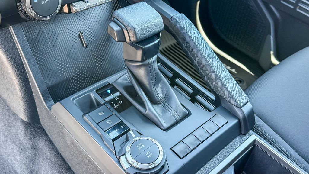 Thumbnail: 2024 Toyota Tacoma - 13