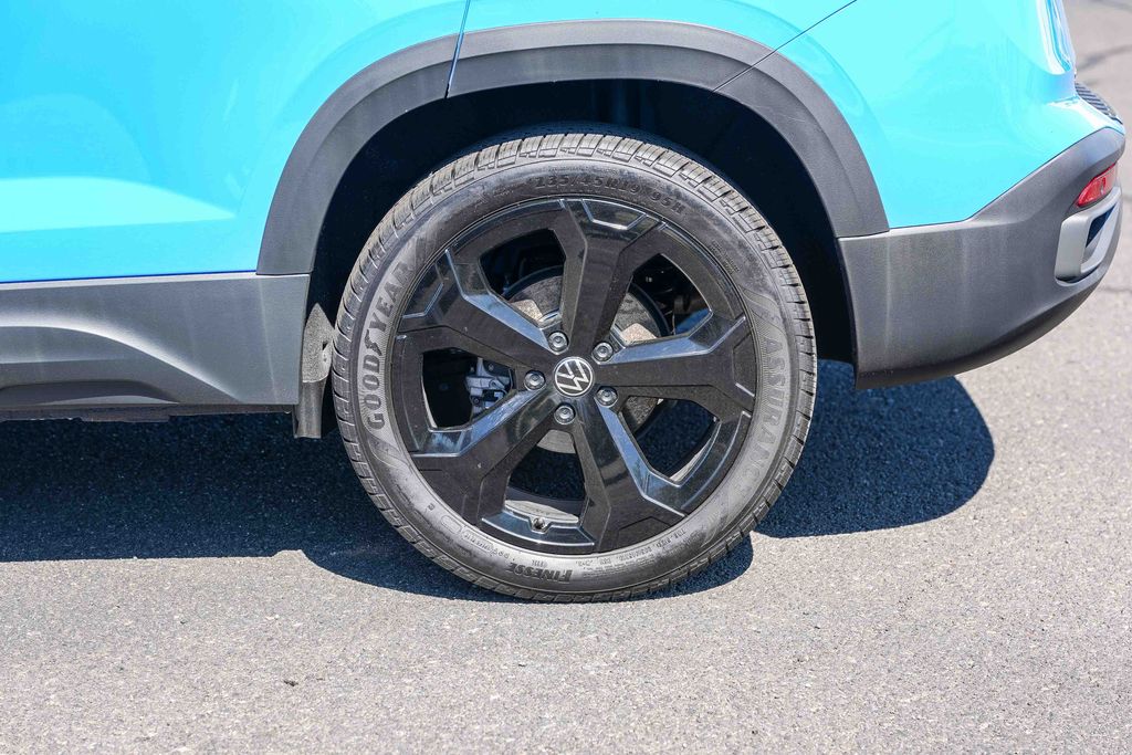Thumbnail: 2025 Volkswagen Taos - 5