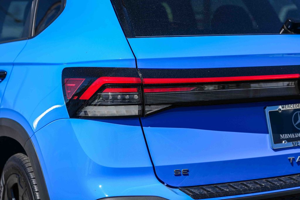 Thumbnail: 2025 Volkswagen Taos - 20