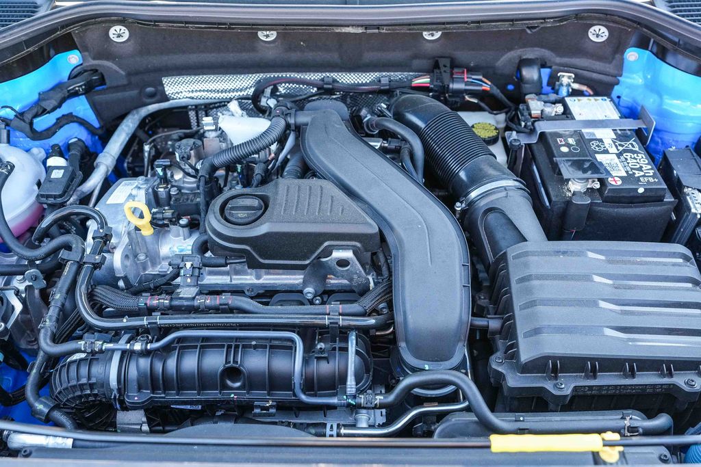 Thumbnail: 2025 Volkswagen Taos - 6