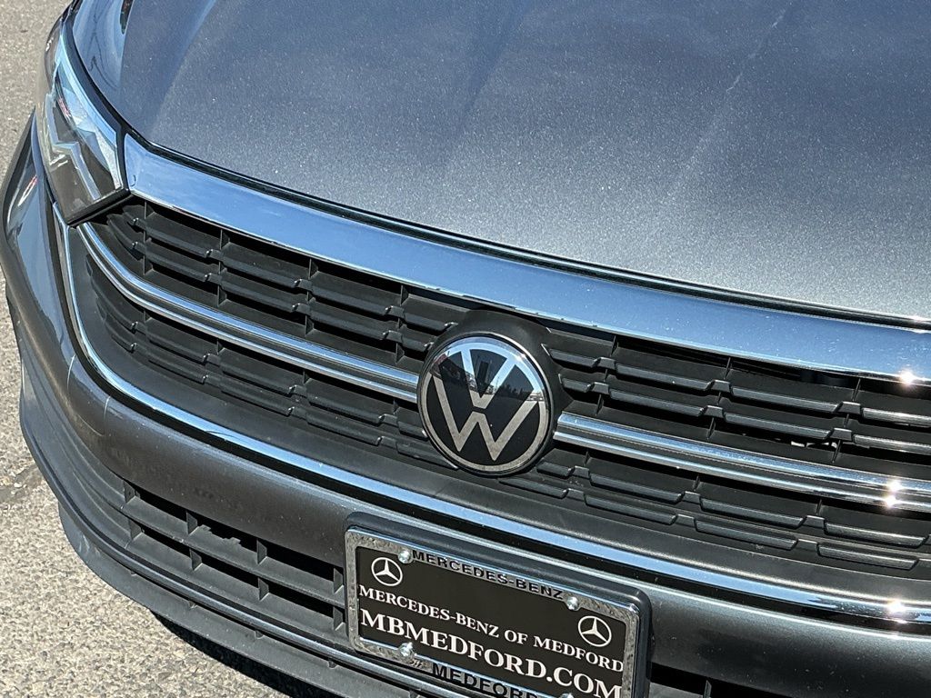 Thumbnail: 2024 Volkswagen Jetta - 6