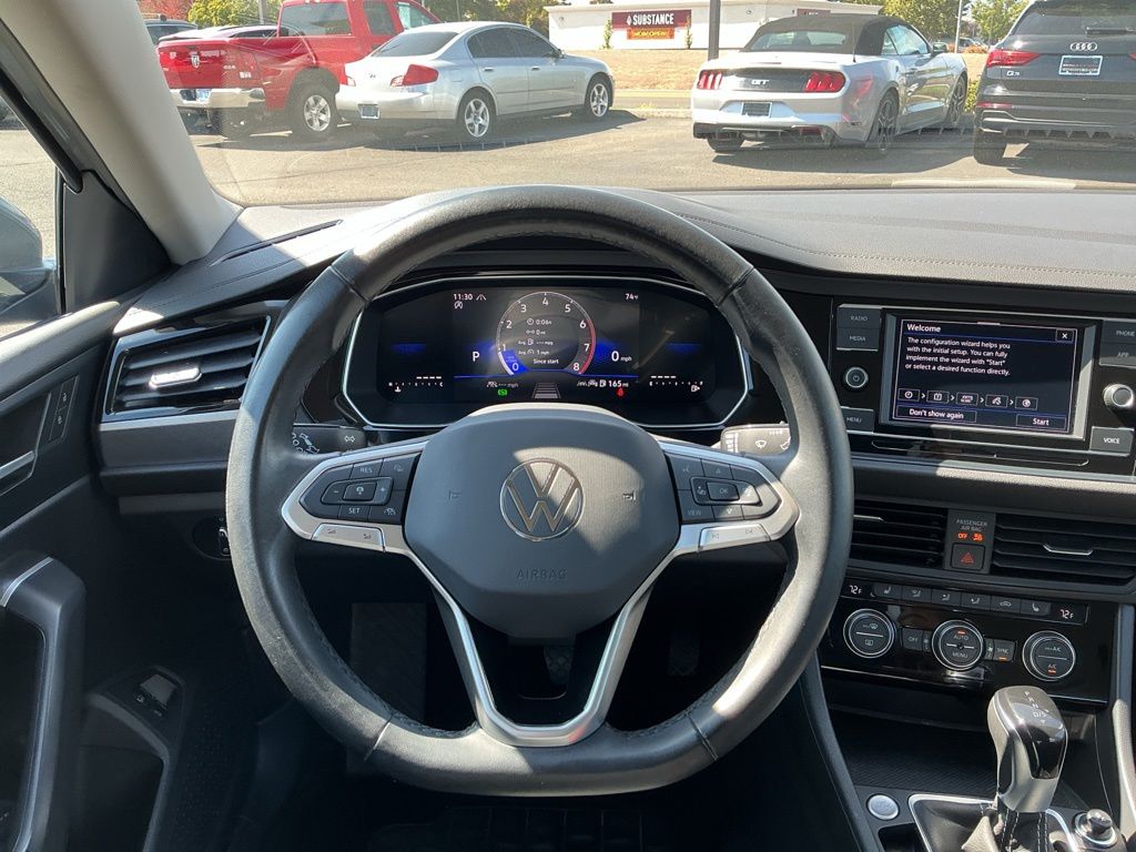 Thumbnail: 2024 Volkswagen Jetta - 13