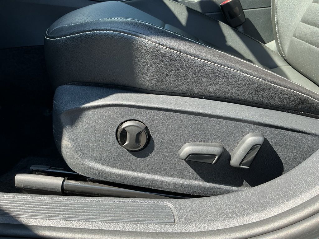 Thumbnail: 2024 Volkswagen Jetta - 23