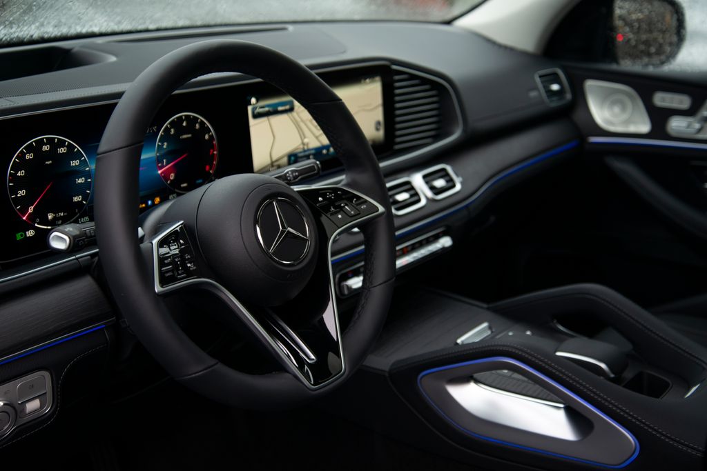 Thumbnail: 2026 Mercedes-Benz GLE - 7