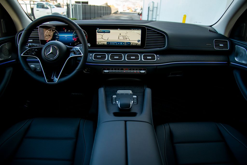 Thumbnail: 2026 Mercedes-Benz GLE - 11