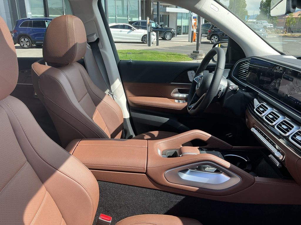 Thumbnail: 2026 Mercedes-Benz GLE - 25
