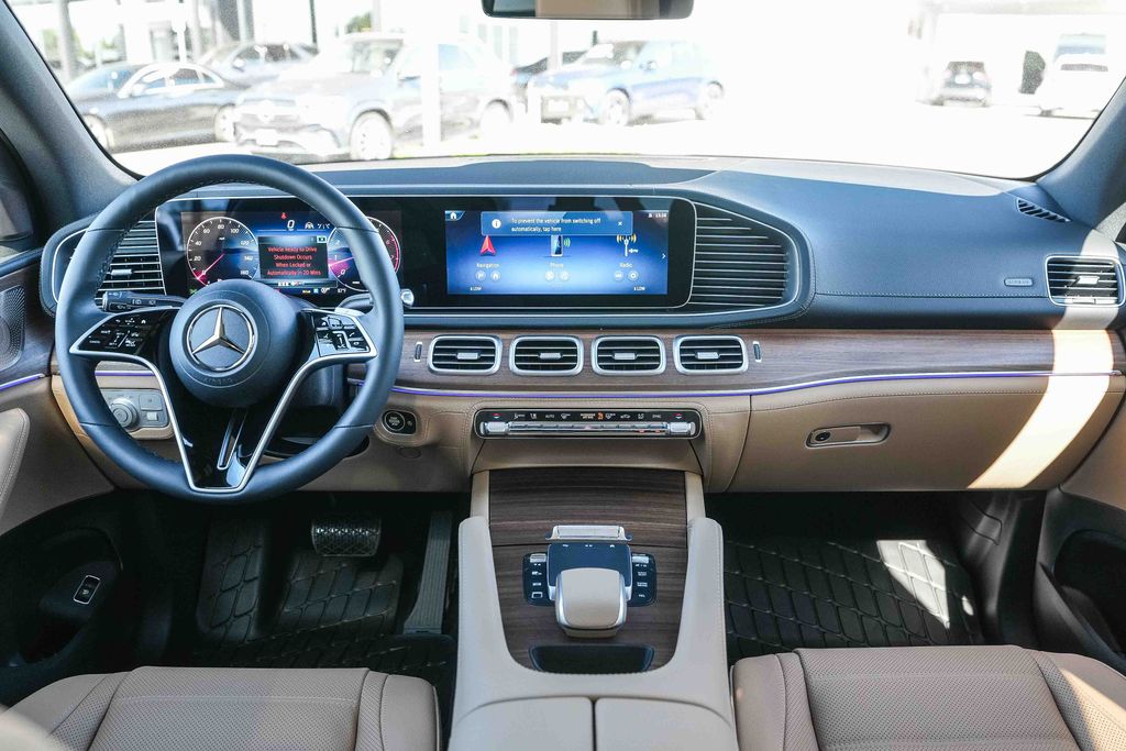 Thumbnail: 2026 Mercedes-Benz GLE - 2