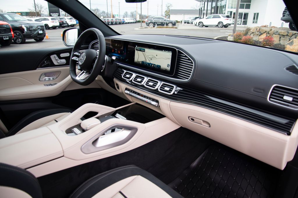 Thumbnail: 2026 Mercedes-Benz GLE - 7