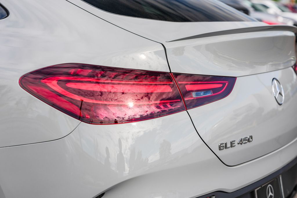 Thumbnail: 2026 Mercedes-Benz GLE - 19