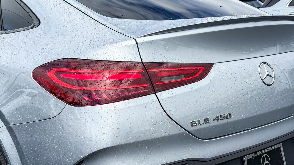 Thumbnail: 2026 Mercedes-Benz GLE - 19