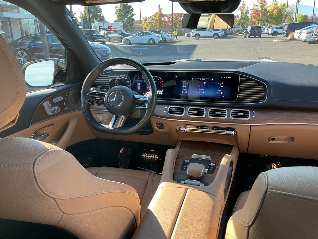 Thumbnail: 2024 Mercedes-Benz GLS - 2