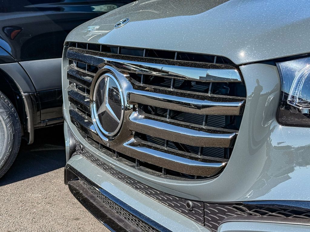 Thumbnail: 2026 Mercedes-Benz GLS - 6