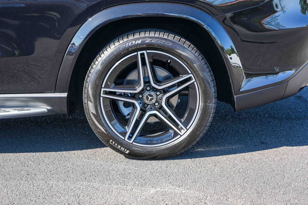 Thumbnail: 2026 Mercedes-Benz GLS - 6